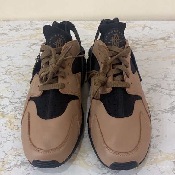 Nike Air Huarache Toadstool - Picture 2 of 8